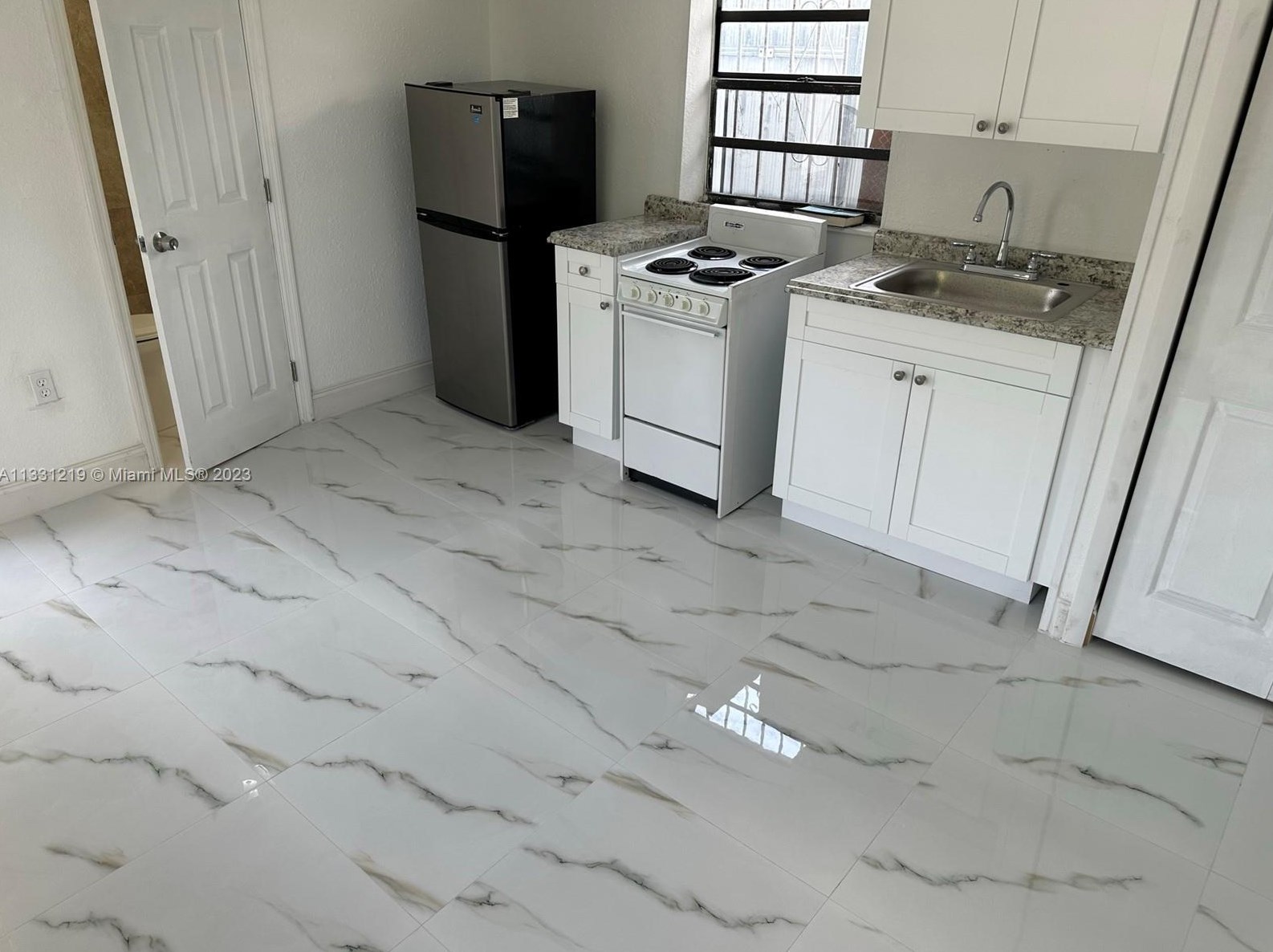 2625 55th St Nw #3, Miami, FL 33142