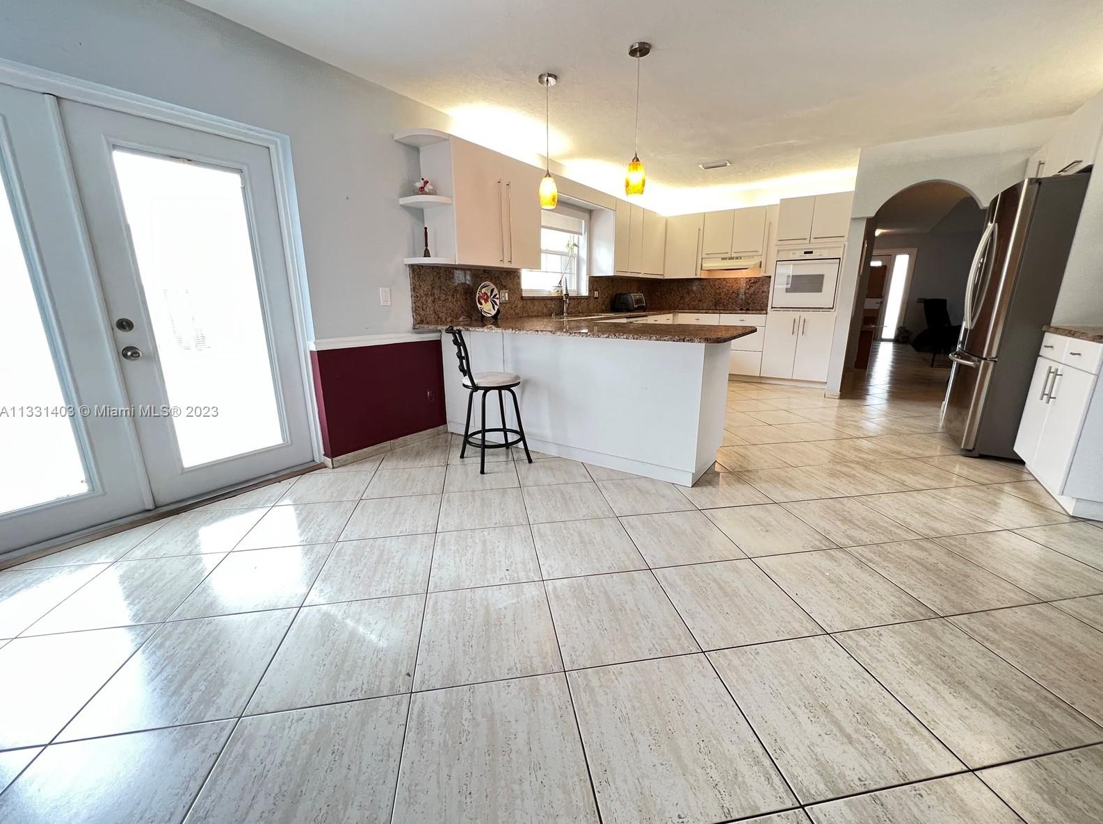 9550 7th St, Hollywood, FL 33025-1122