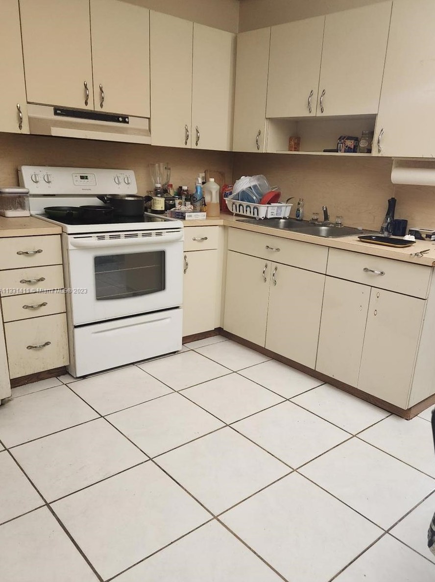 2155 123rd Ter, Miami, FL 33167-2029