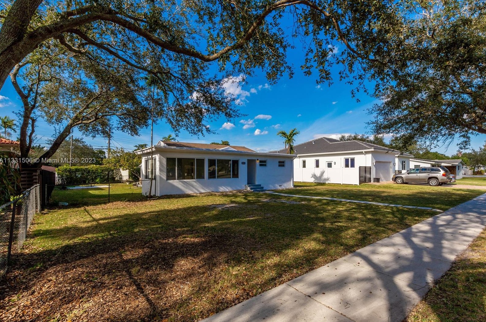 343 Melrose Dr, Miami, FL 33166-5028