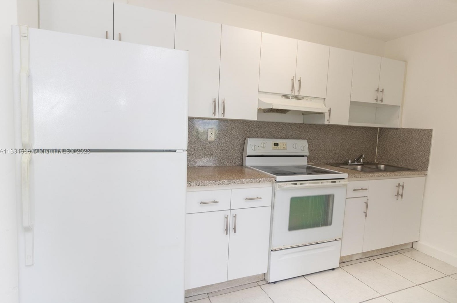 2725 W Okeechobee Rd #64, Hialeah, FL 33010