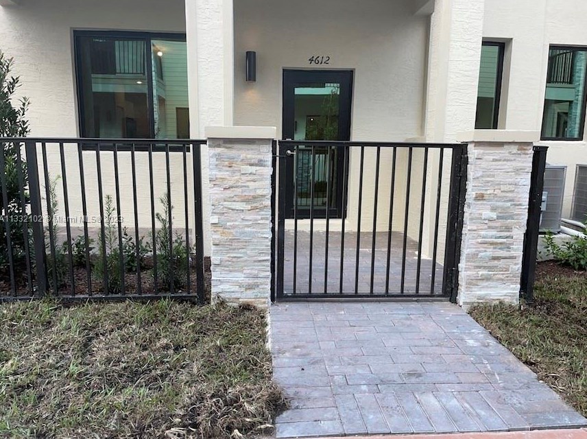 4612 Nw 83rd Ave #4612, Miami, FL 33166