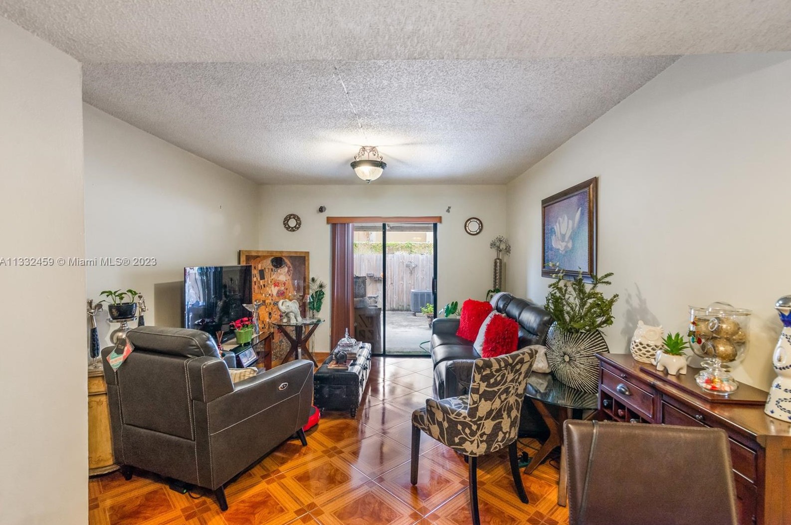 2310 W 60th St #5-g, Hialeah, FL 33016