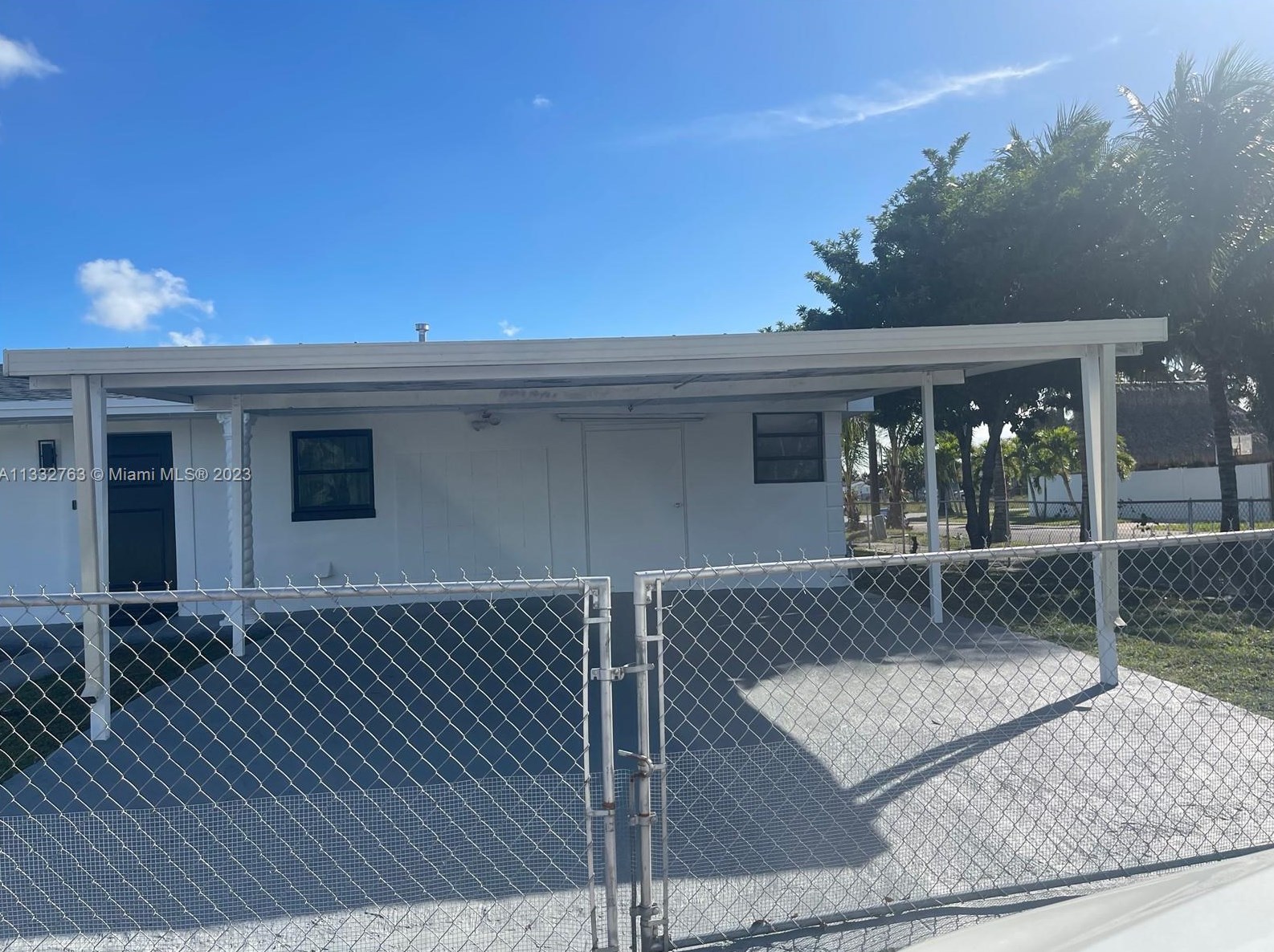4340 207th Dr, Miami, FL 33055-1250