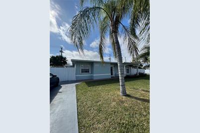 14760 Lincoln Dr - Photo 1