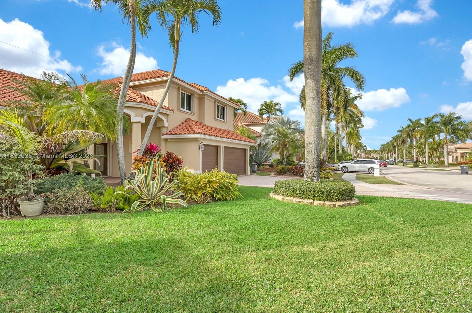 19610 Dinner Key Dr, Boca Raton, FL 33498-4538