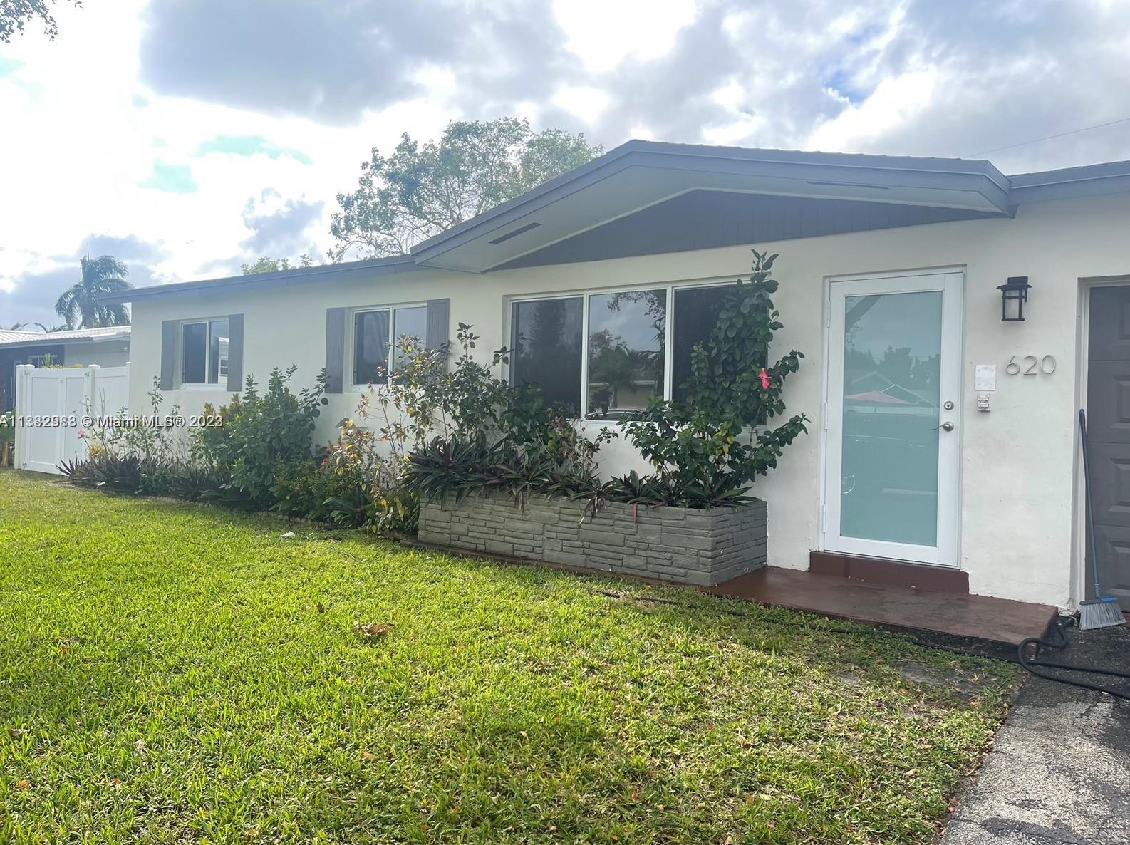 620 65th Ter, Hollywood, FL 33024-7630