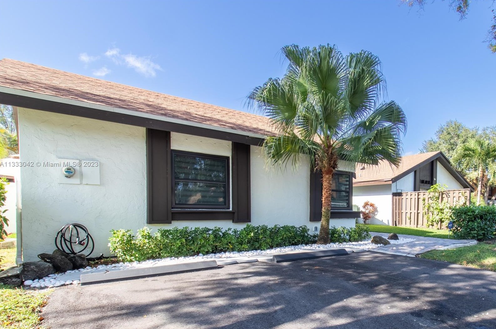 1630 Sandpiper Cir, Hollywood, FL 33026-2831