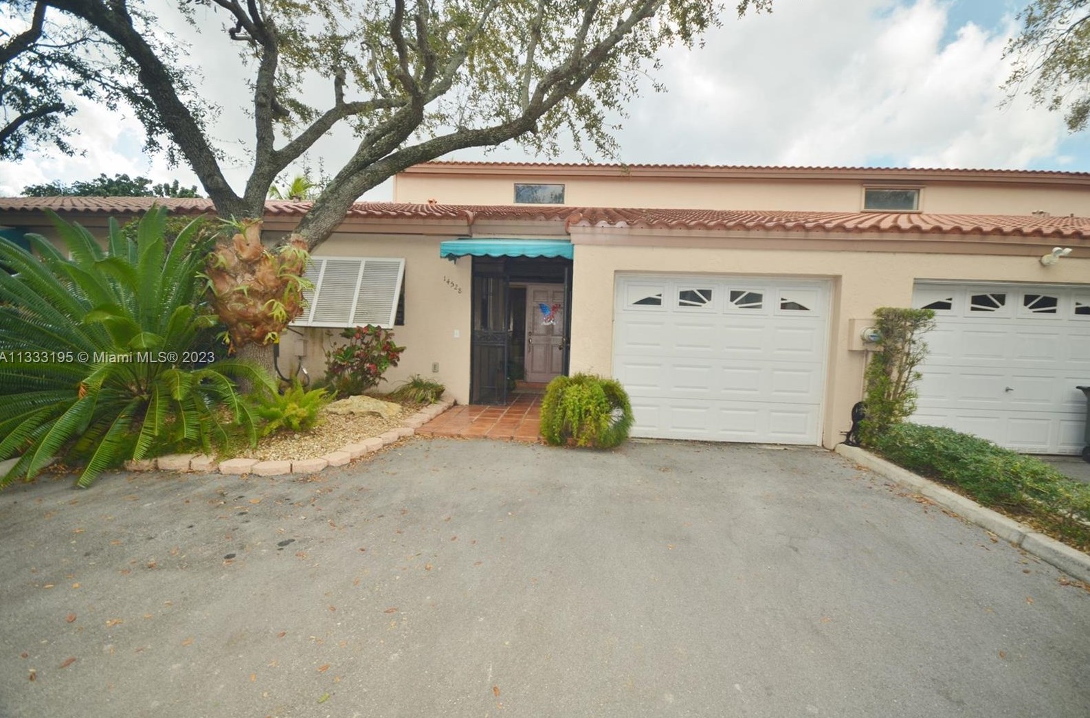 14528 Balgowan Rd, Hialeah, FL 33016