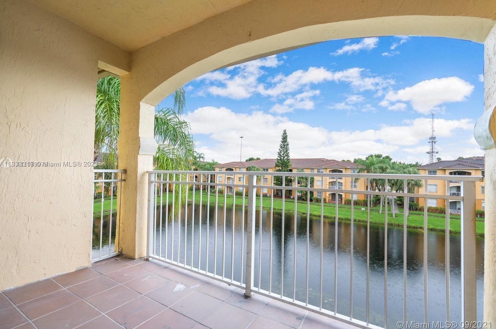 9620 Nw 2nd St #7-302, Hollywood, FL 33024