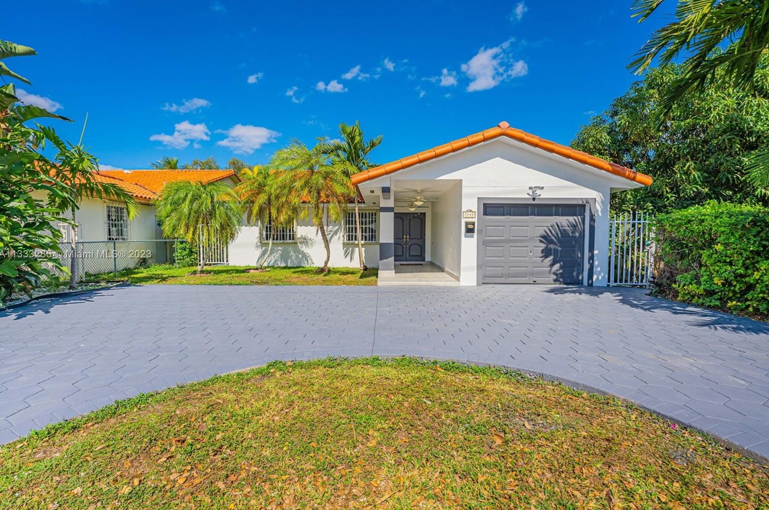 3145 16th St, Miami, FL 33125-1905