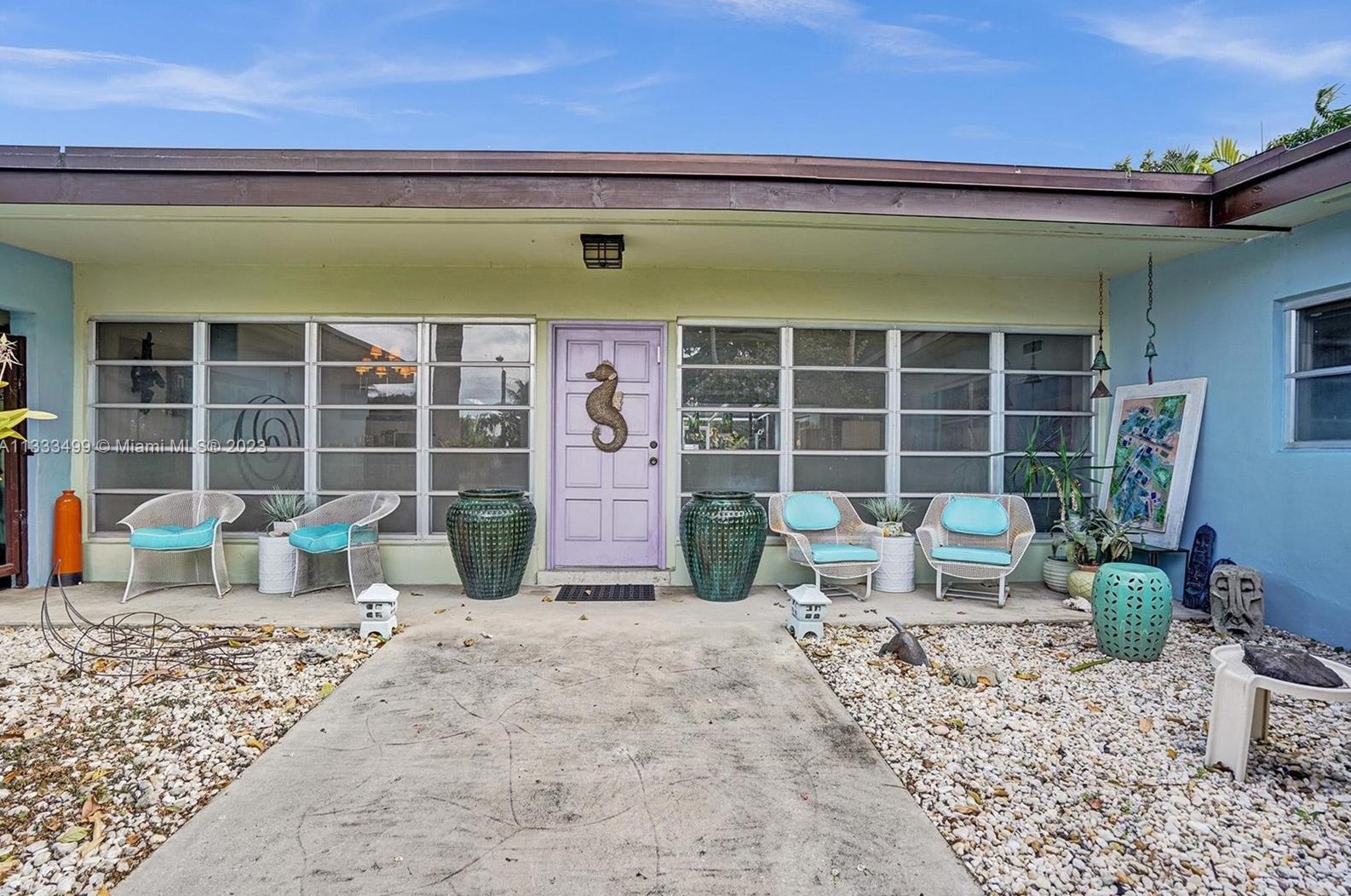 2070 187th Dr, Miami, FL 33179-4349