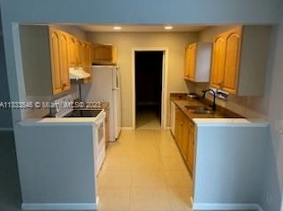 4296 Violet Cir, Lake Worth, FL 33461-4952