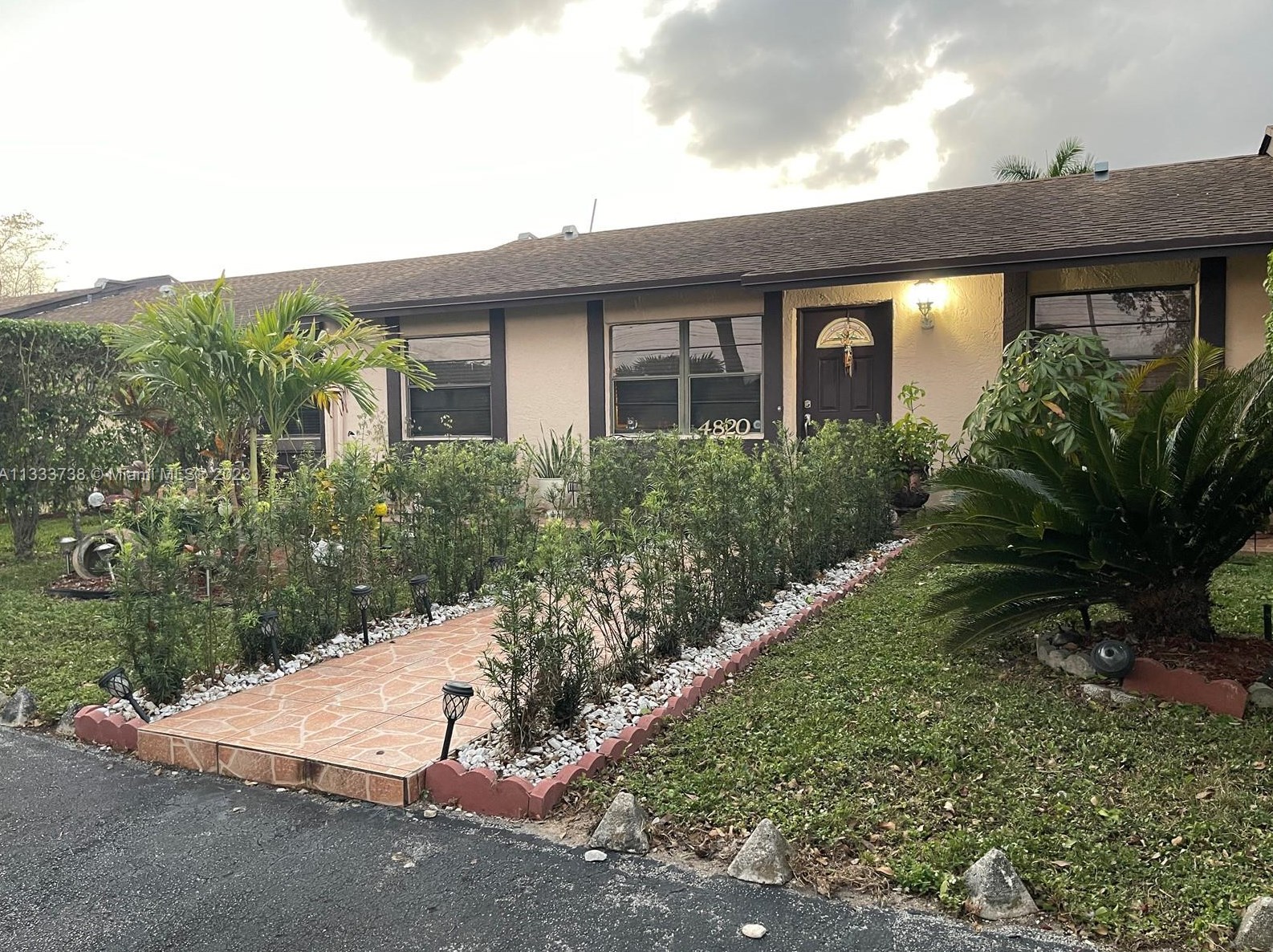 4820 136th Pl, Miami, FL 33175-5129