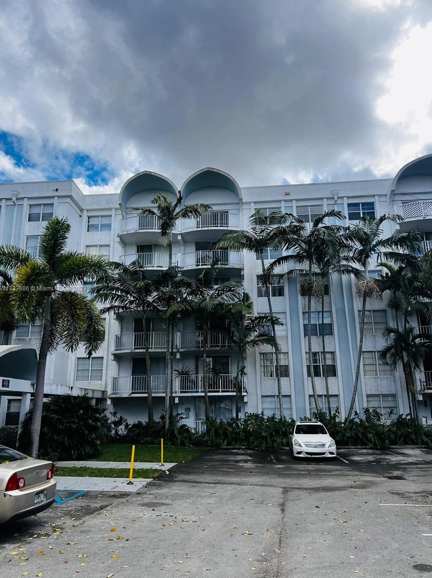 488 Nw 165th St Rd #b-510, Miami, FL 33169