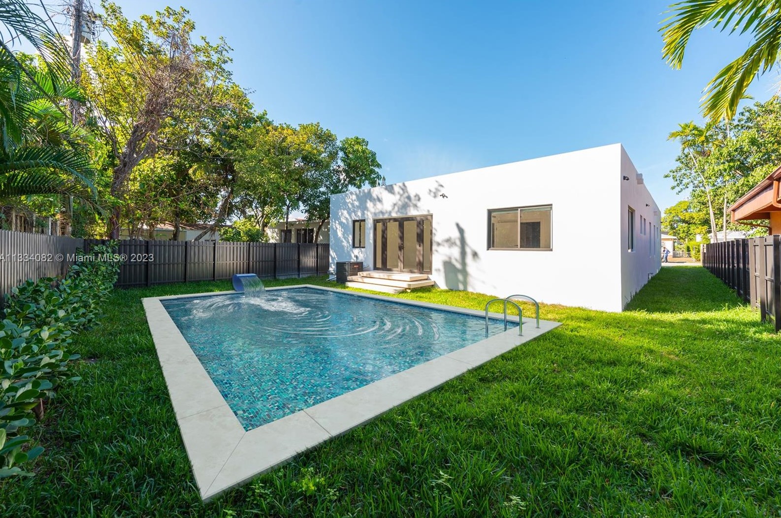 120 49 St, Miami FL 33175-5000 exterior