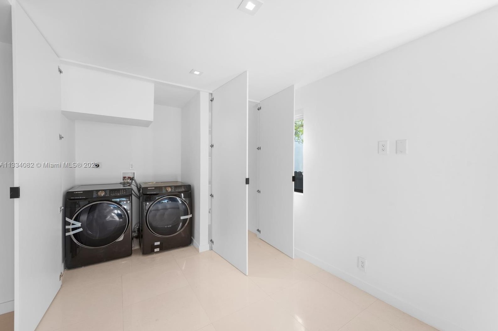 120 49 St, Miami FL 33175-5000 exterior