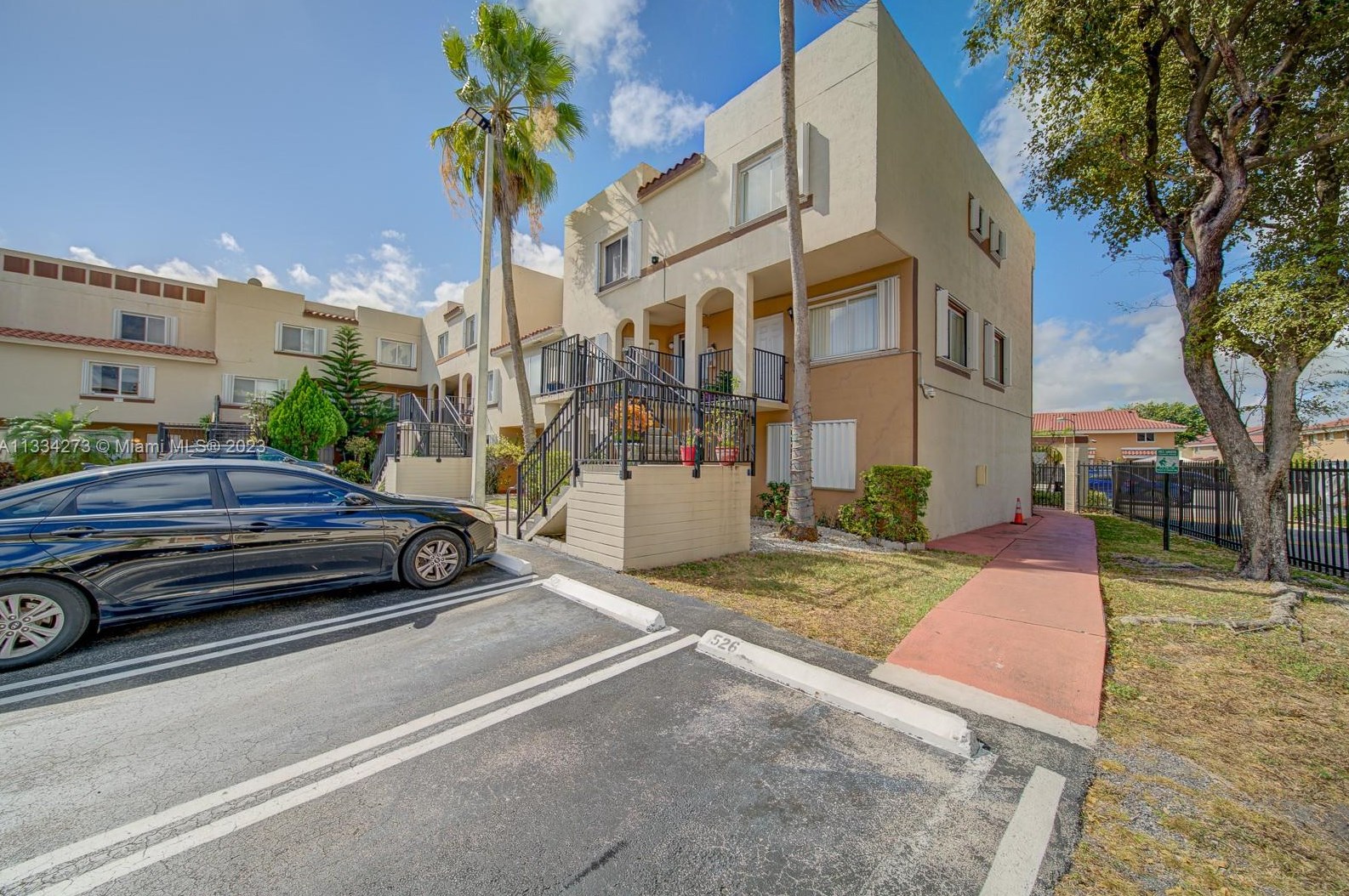 551 Nw 82nd Ave #526, Miami, FL 33126