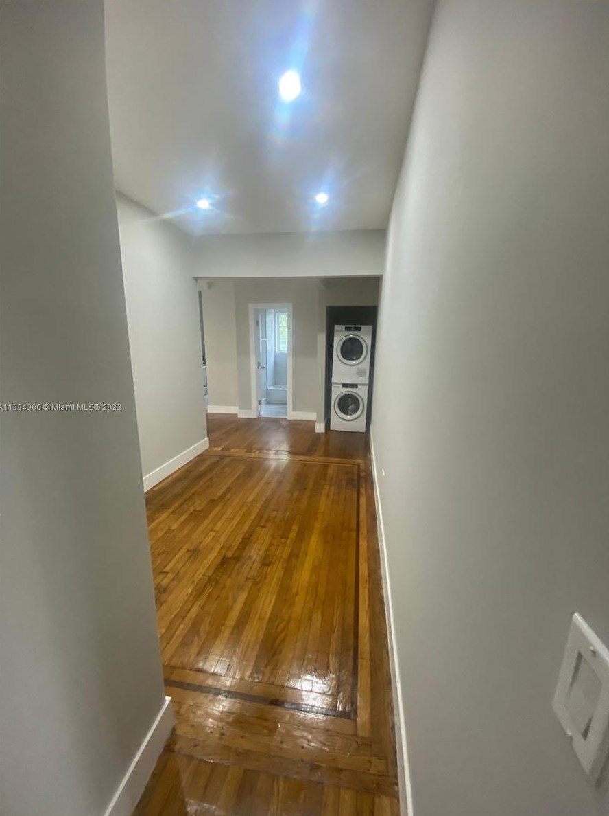 320 W 25th St #4, Miami, FL 33140