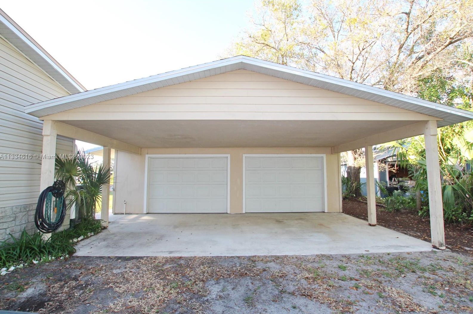 1092 Bass St, Okeechobee FL  34974-0220 exterior