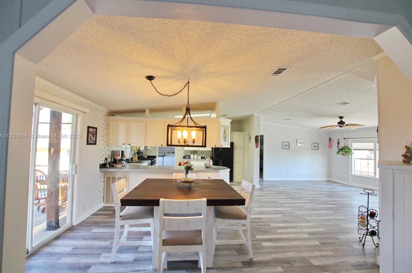 1092 Bass St, Okeechobee FL  34974-0220 exterior
