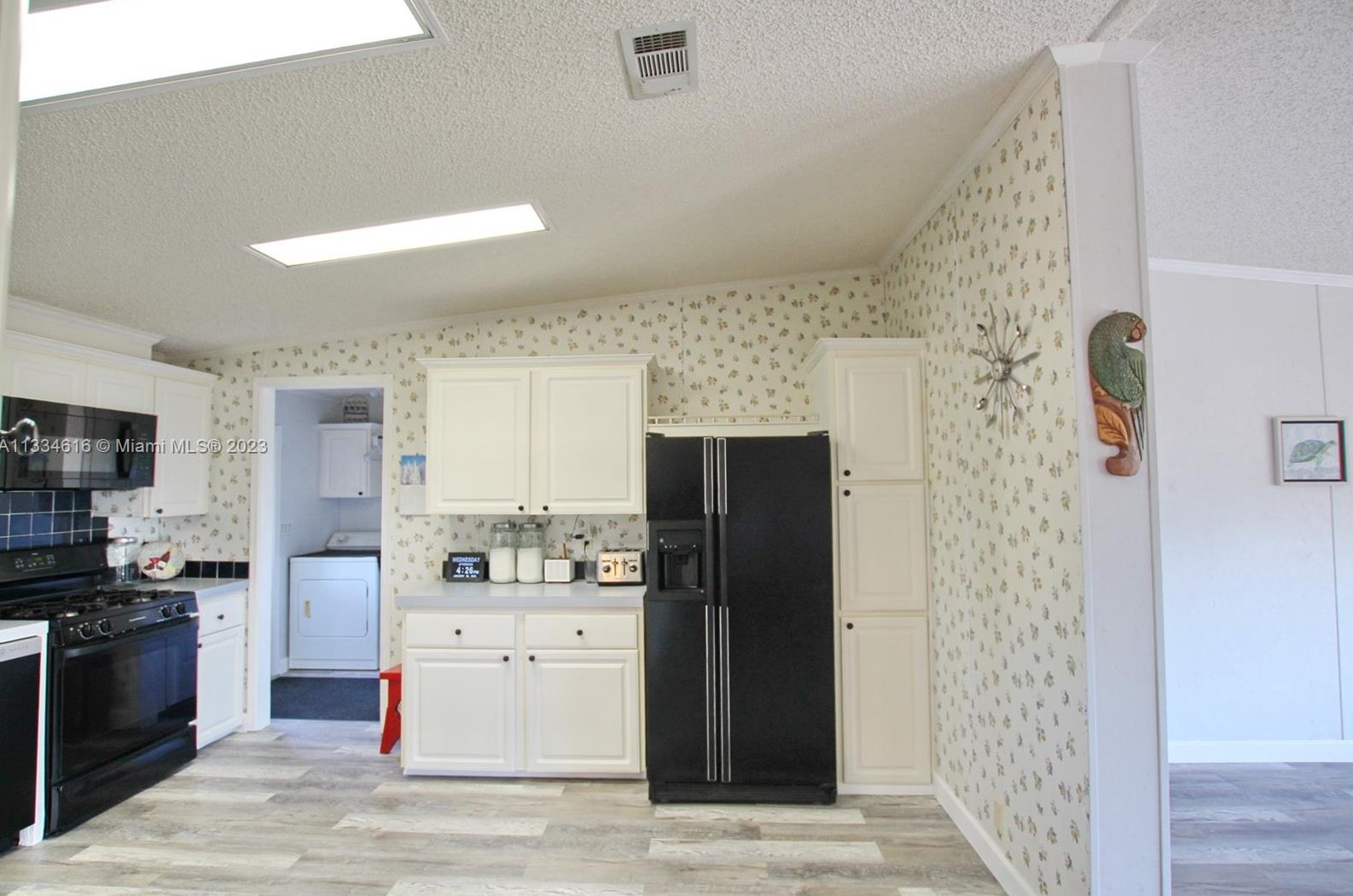 1092 Bass St, Okeechobee FL  34974-0220 exterior