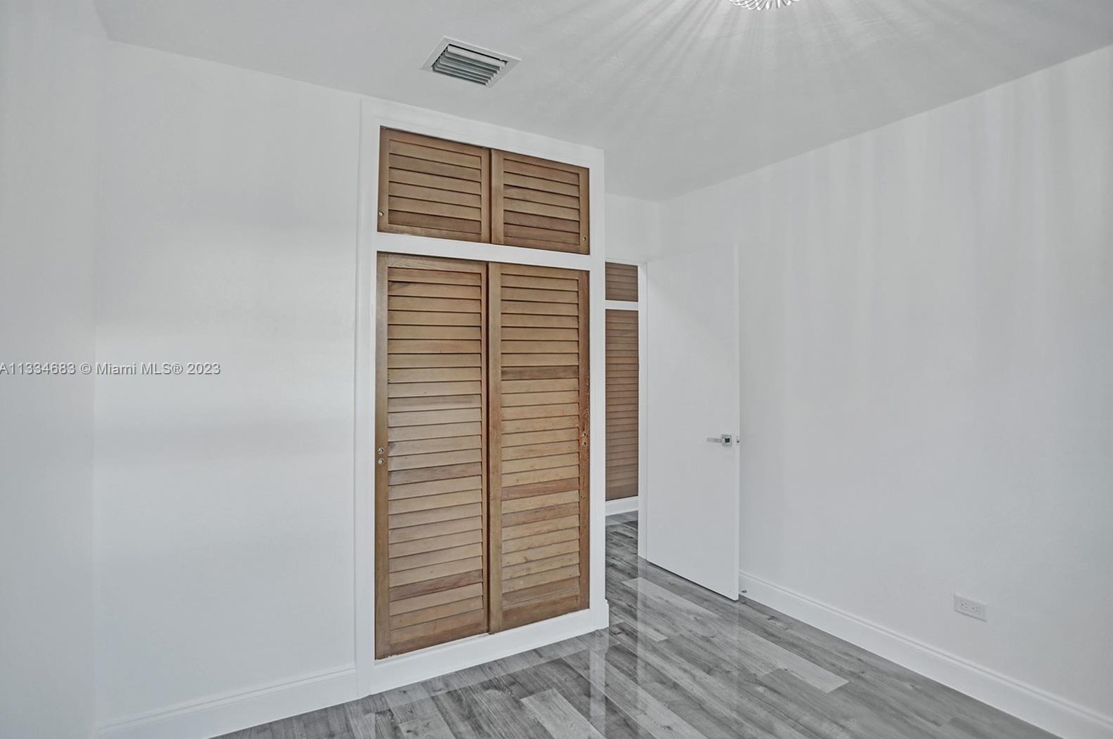 411 70th Ave, Hollywood FL  33024-7459 exterior