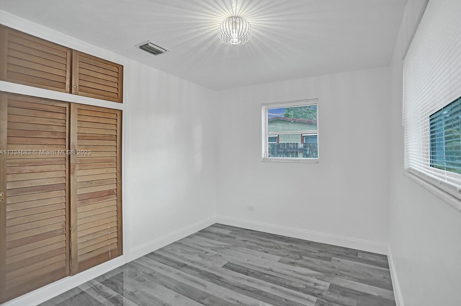 411 70th Ave, Hollywood FL  33024-7459 exterior