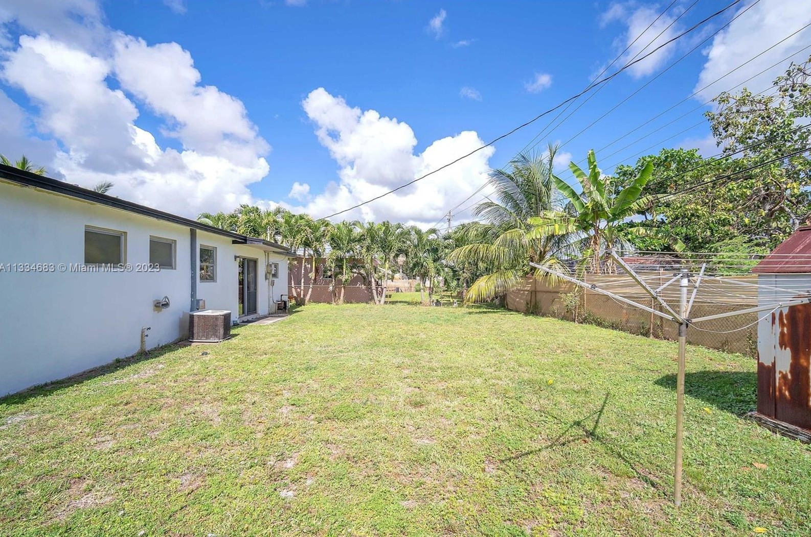 411 70th Ave, Hollywood FL  33024-7459 exterior