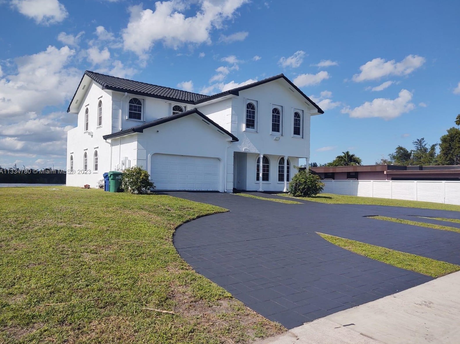 14620 17th Dr, Miami, FL 33167-1021