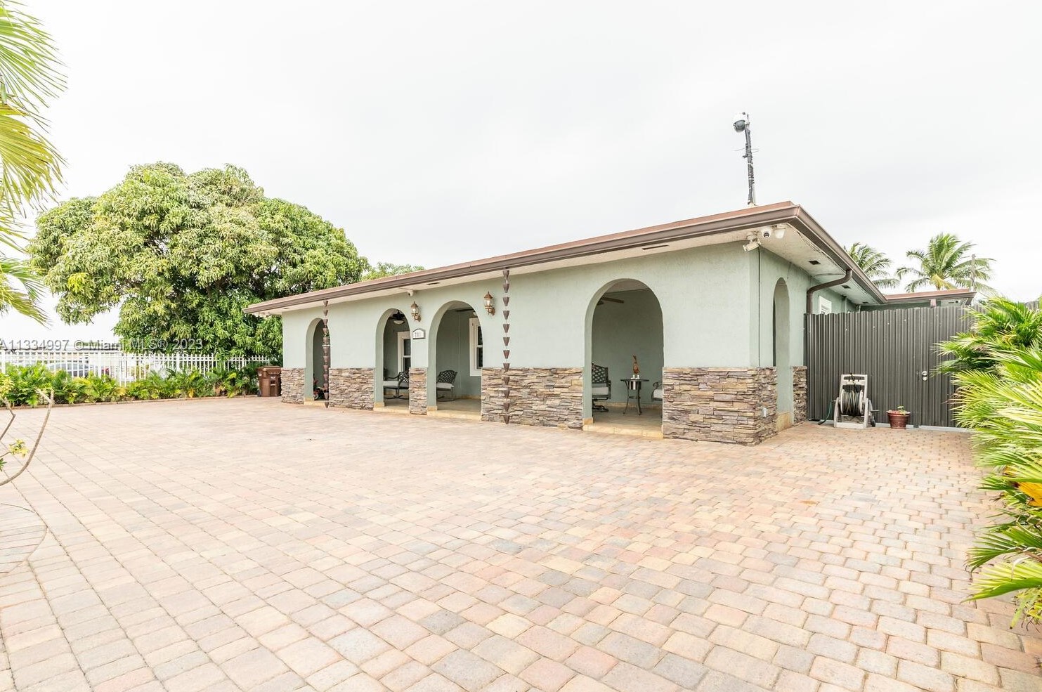 781 E 46th St, Hialeah, FL 33013