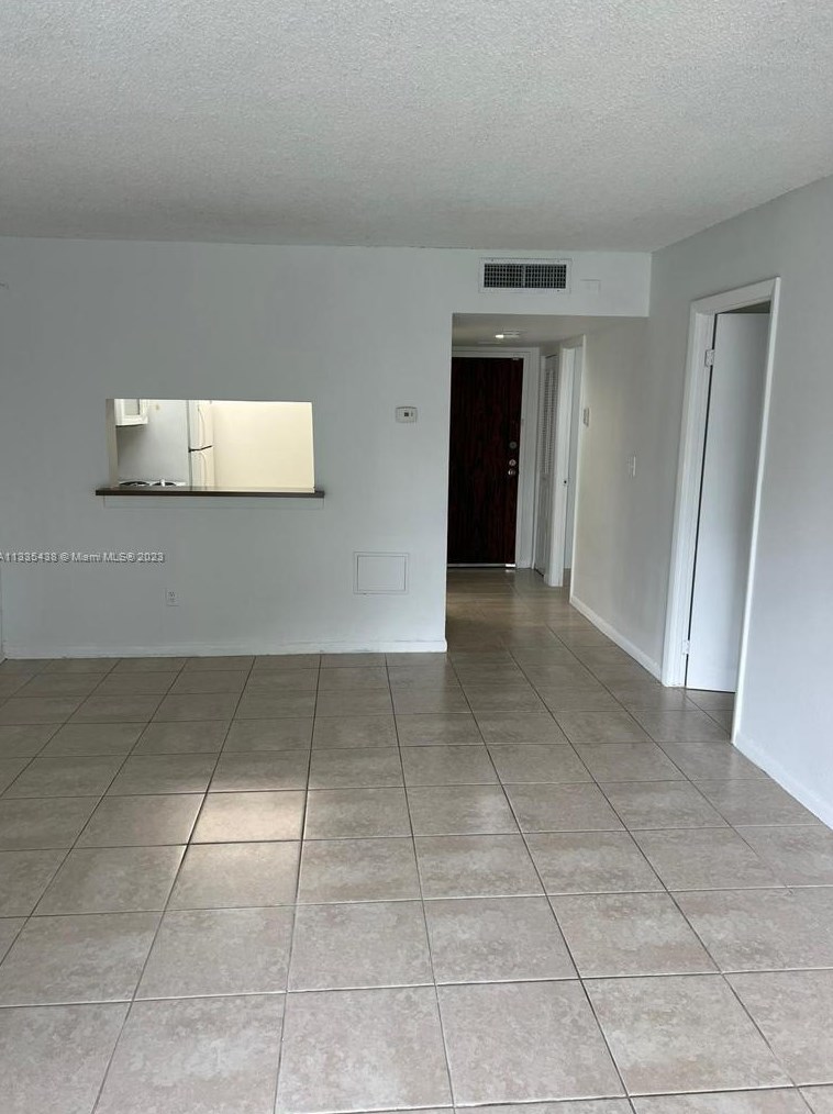 492 Nw 165th St Rd #c-111, Miami, FL 33169