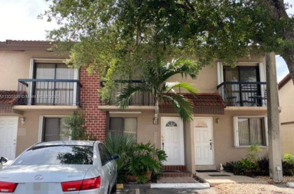 1809 107th Ave, Miami, FL 33165-7342