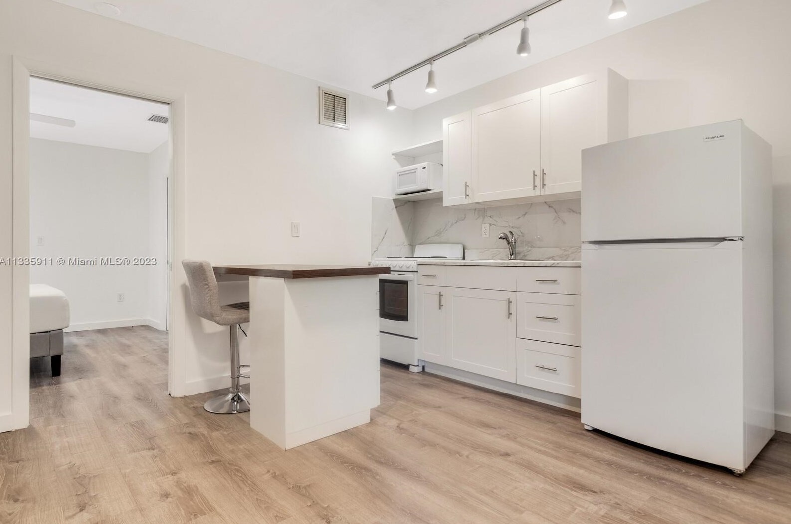 345 Michigan Ave #11, Miami, FL 33139