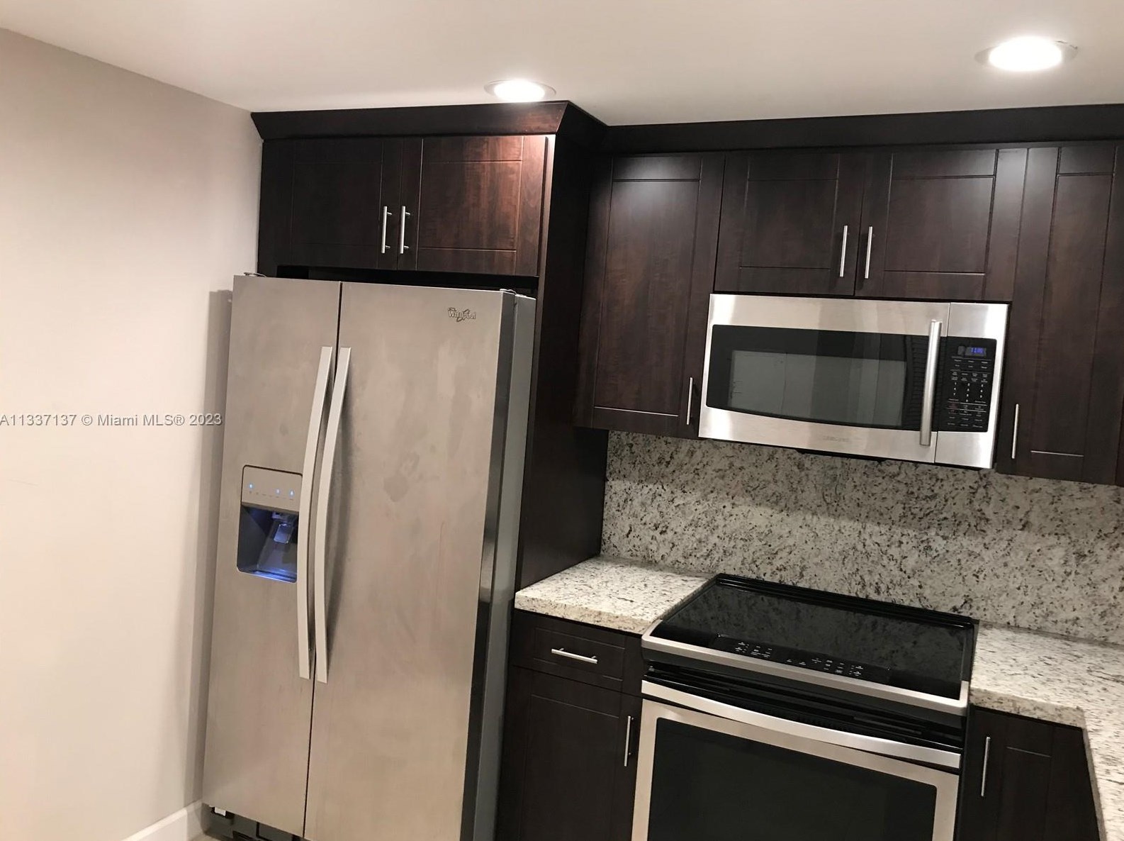 11237 Sw 88th St #211-e, Miami, FL 33176