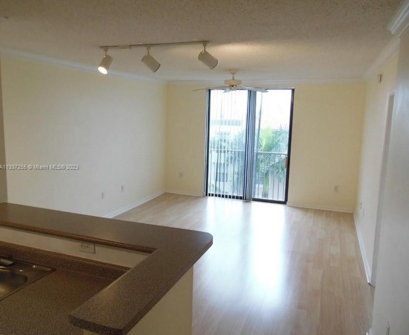 1919 Van Buren St #613a, Hollywood, FL