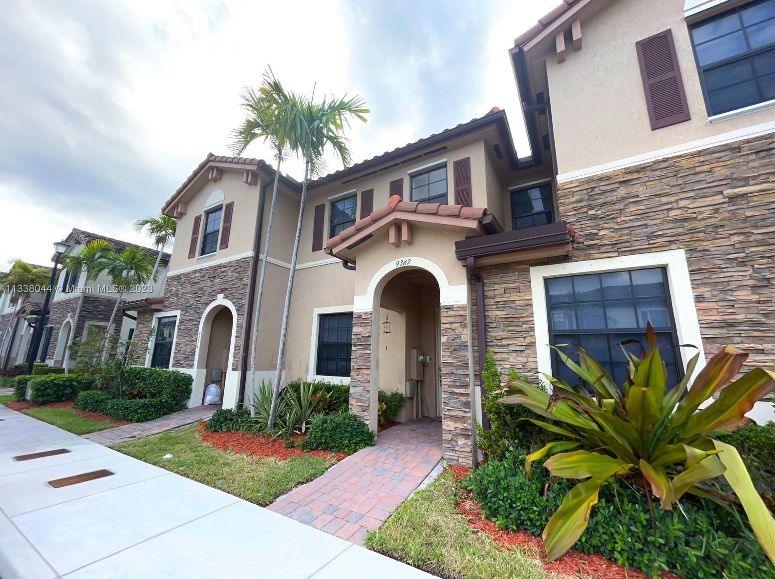 9362 33rd Ln W #9362, Hialeah, FL 33018