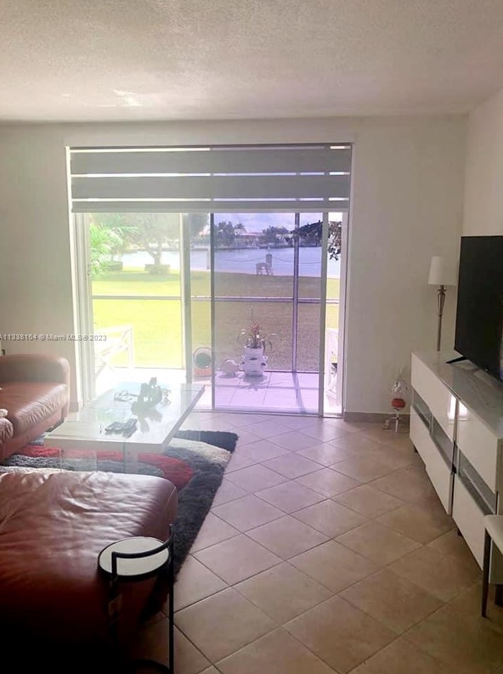 3020 Marcos Dr #s103, Miami, FL 33160