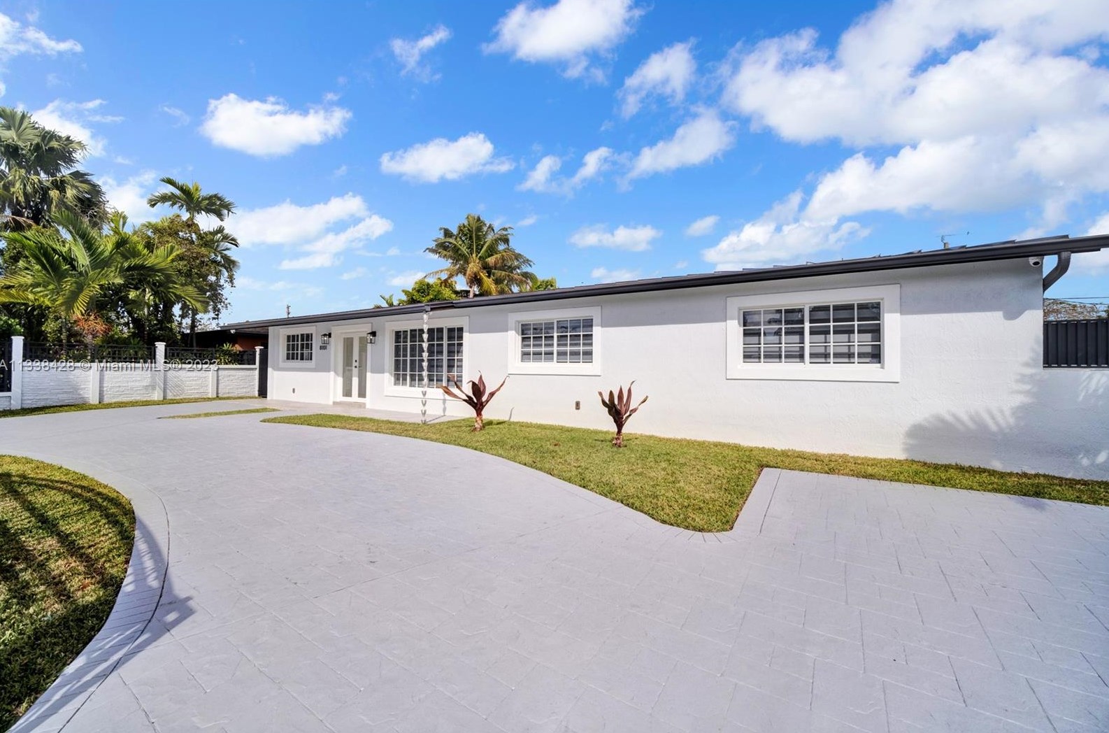 8101 14th Ter, Miami FL  33144-5260 exterior