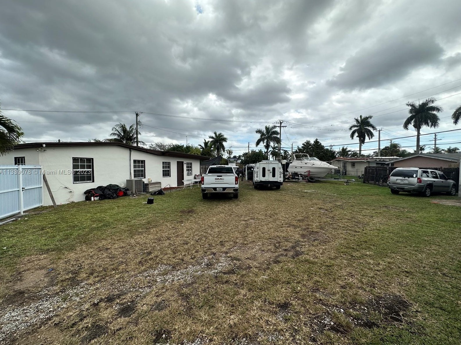 11210 47th St, Miami FL  33165-5548 exterior