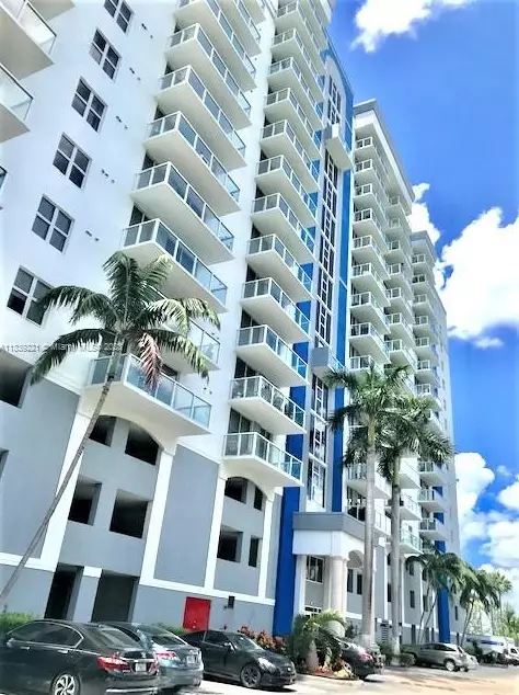 5077 7th St, Miami FL  33126-3410 exterior