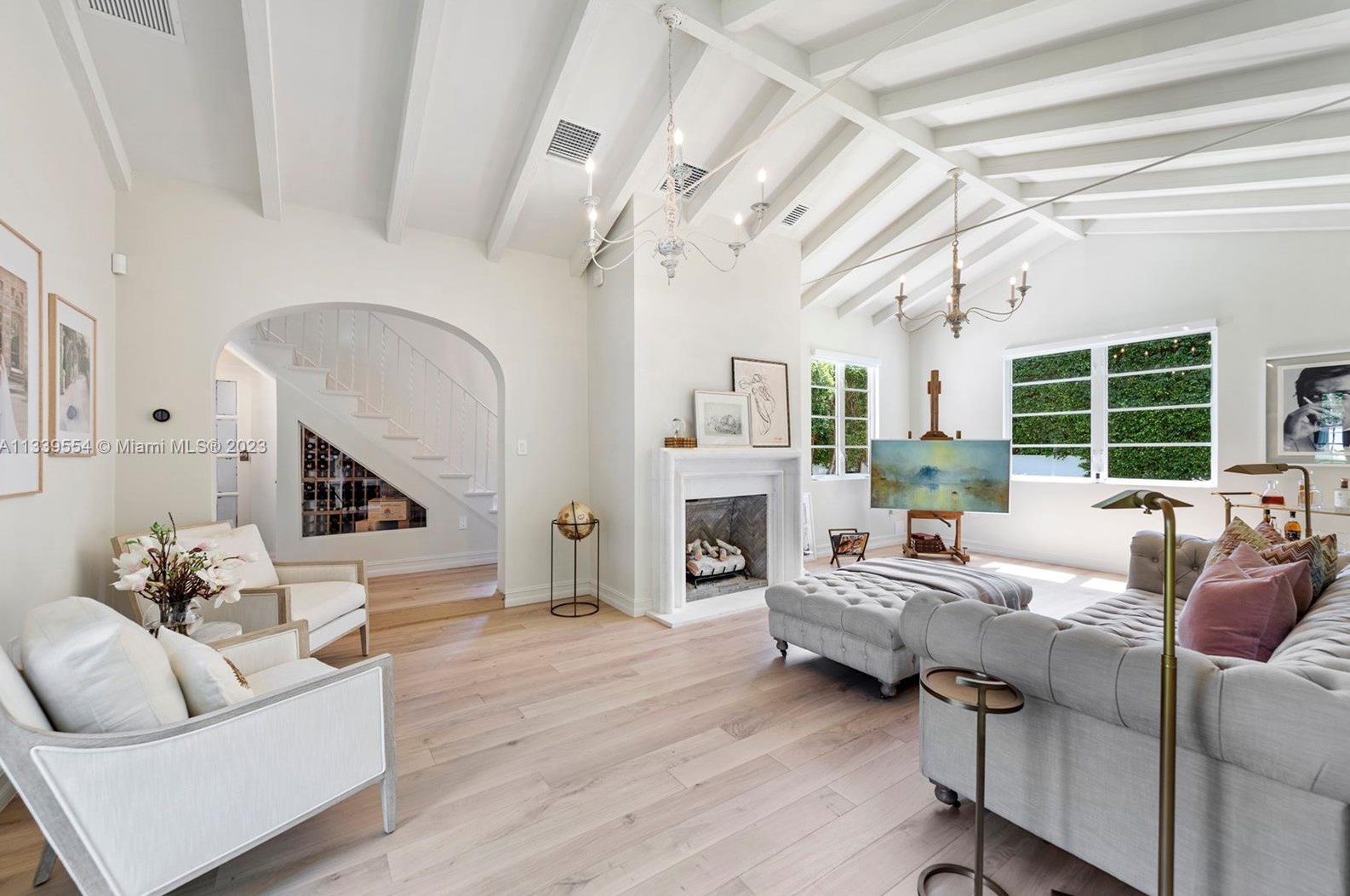 3447 Chase Ave, Miami FL  33140-3416 exterior