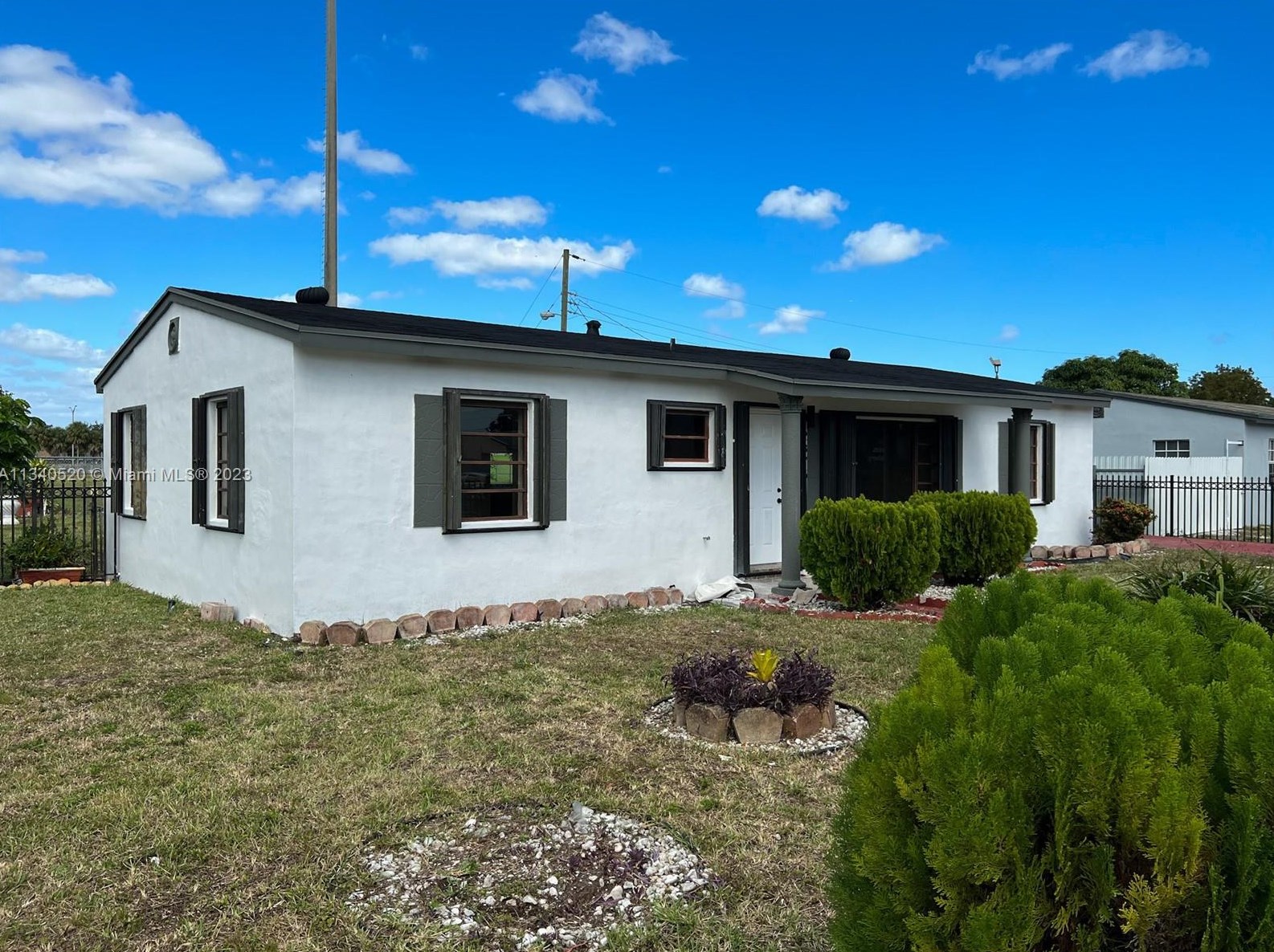 2875 164th Ter, Miami, FL 33054-6431