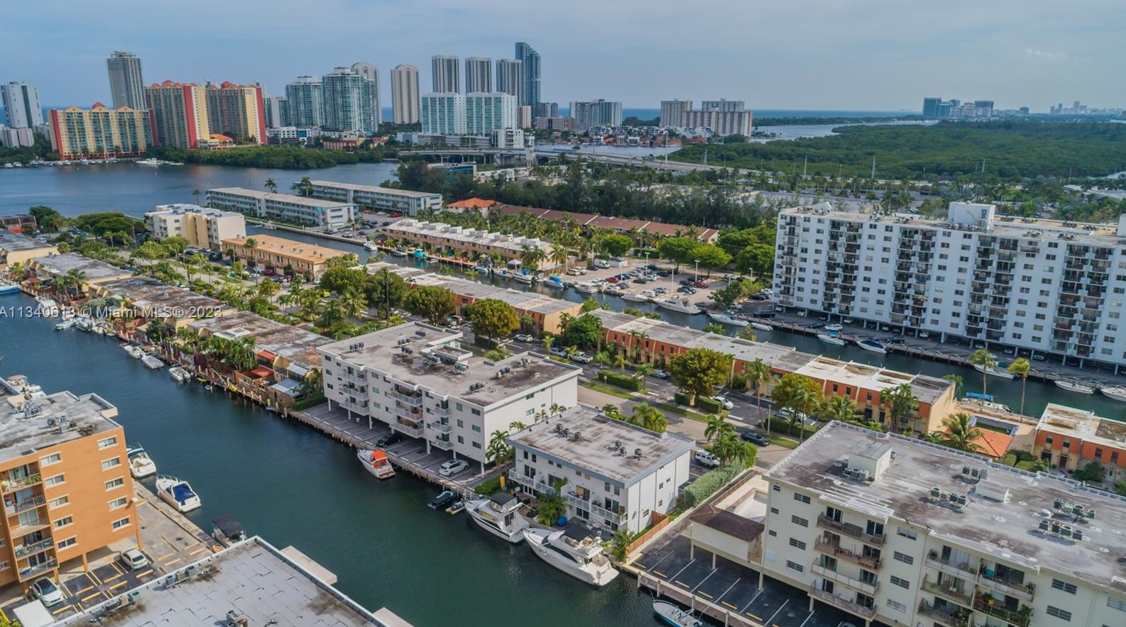 3755 Ne 167th St #23, Miami, FL 33160