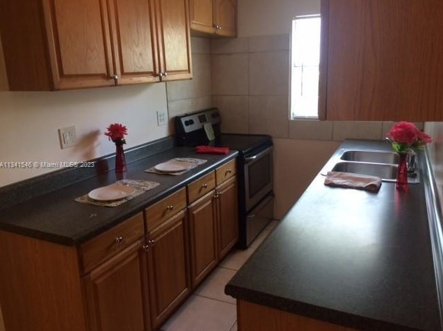 144 Nw 7th Ave #1, Dania Beach, FL 33004