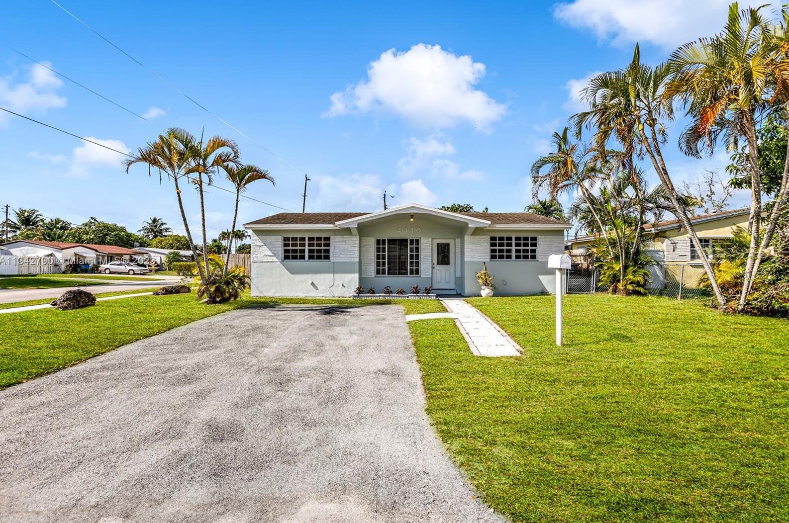 2310 66th Ter, Hollywood, FL 33024-3905