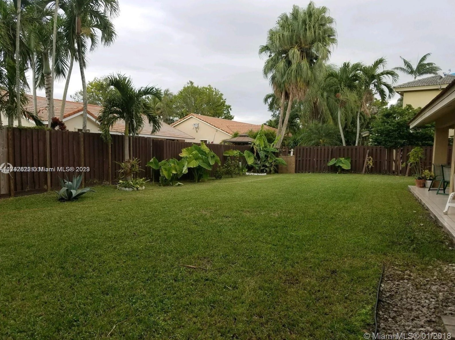 15591 45th Ter, Miami FL  33185-4284 exterior