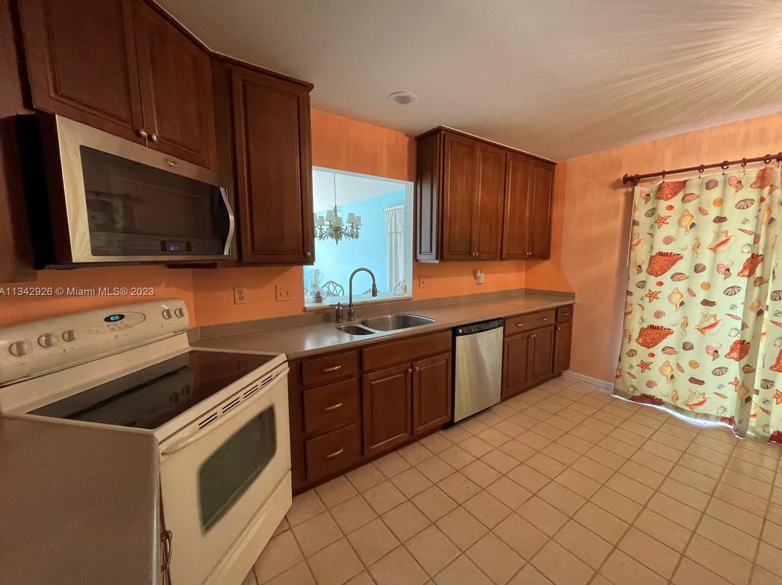 6894 Bunker Hill Dr, Hobe Sound, FL 33455-7316