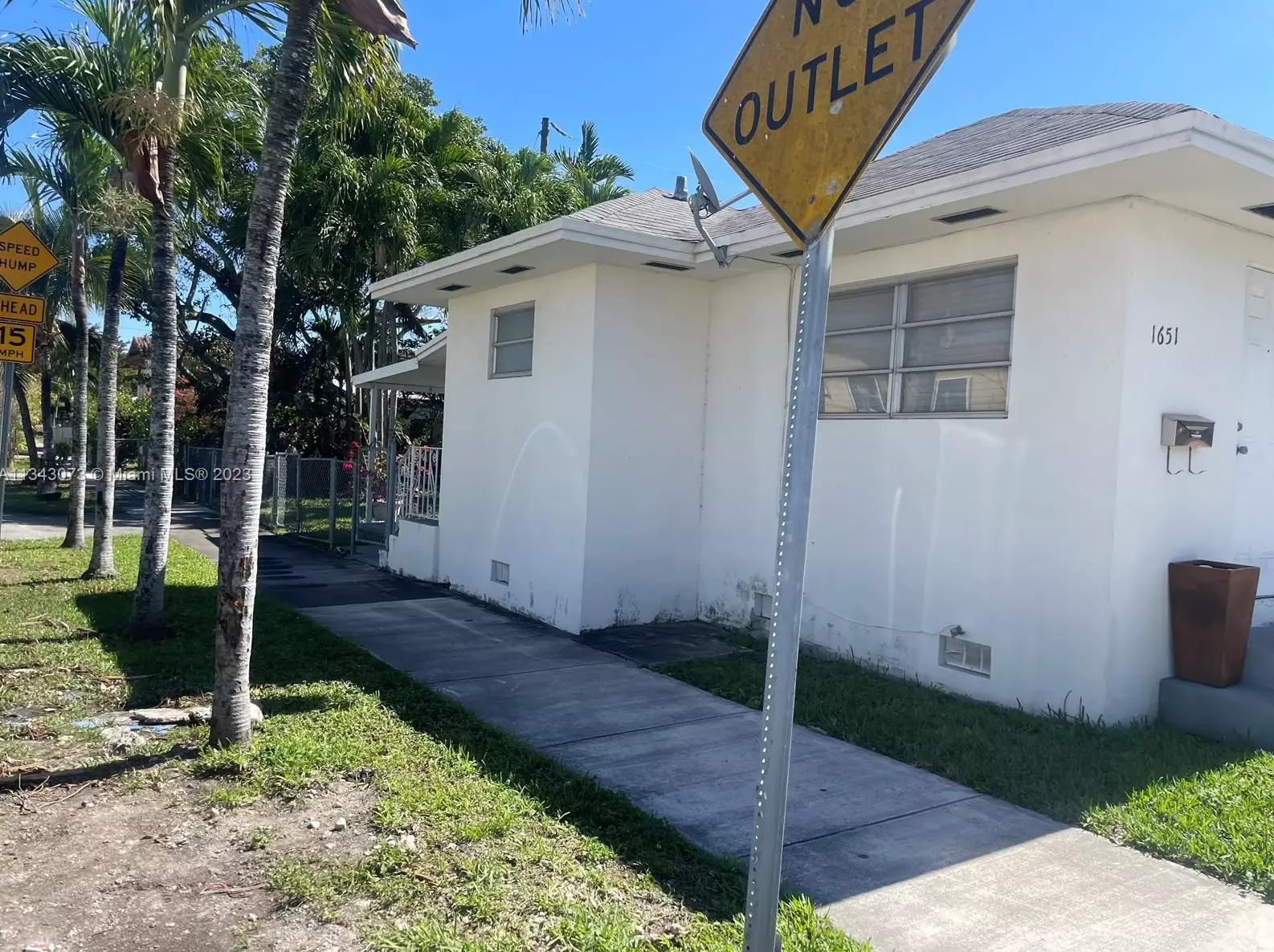 1651 Ashton Ct, Miami, FL 33145-1746