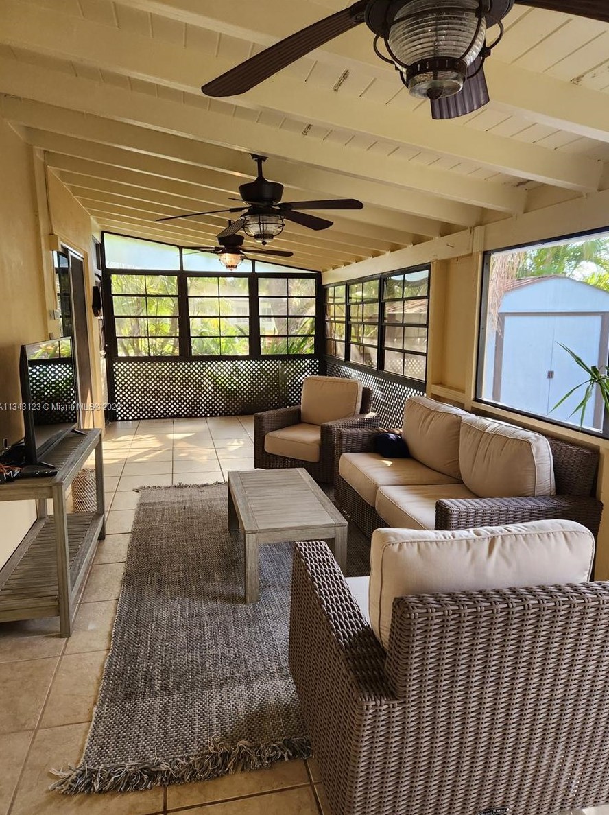 404 Caloosahatchee Ave, Jupiter FL  33458-5604 exterior